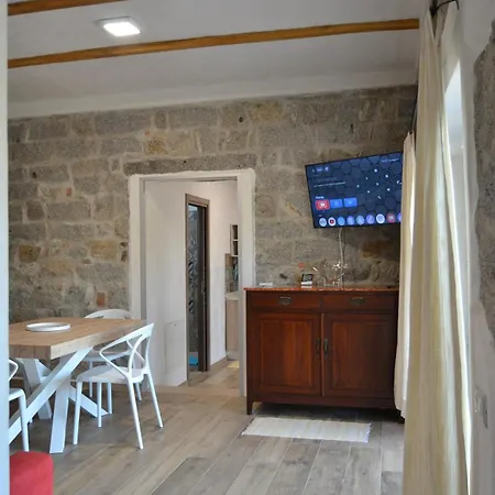 Silenthia Ground Floor *